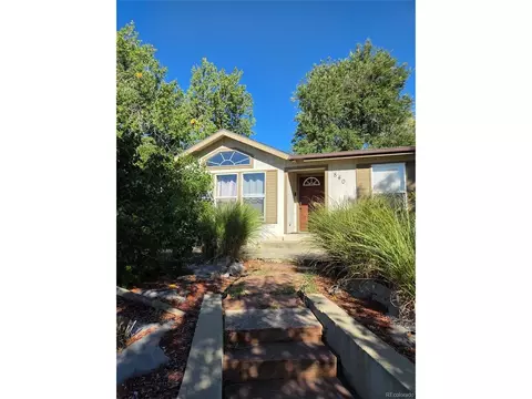 840 Bunyan Ave, Berthoud, CO 80513