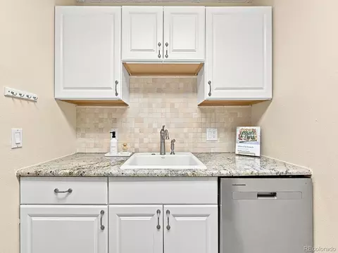 Kitchen - 3161 Madison Ave #N-N-104, Boulder, CO 80303 photo 3 of 4