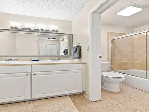 Bath - 3161 Madison Ave #N-N-104, Boulder, CO 80303 photo 3 of 5