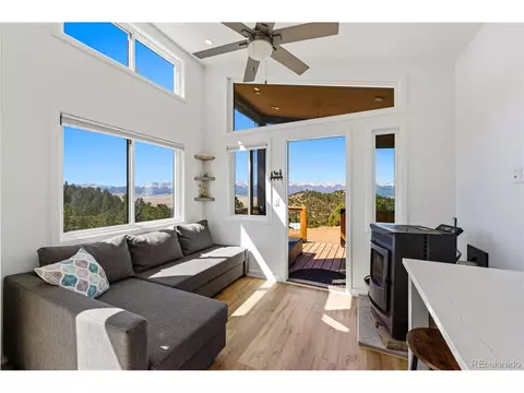 Living - 32 Peerless Cir, Westcliffe, CO 81252 photo 2 of 3
