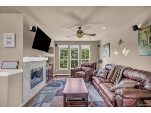 1000 Elmhurst Dr #B, Highlands Ranch, CO 80129
