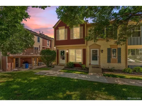 6720 S Holland Way, Littleton, CO 80128
