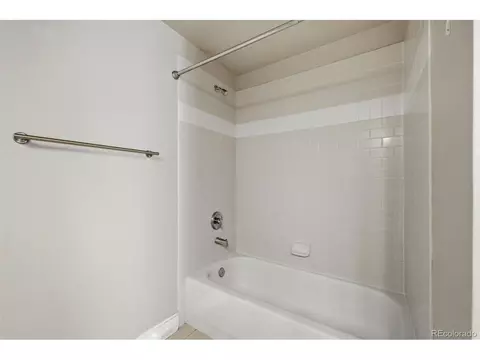 Bath - 4500 Baseline Rd #2202, Boulder, CO 80303 photo 2 of 4