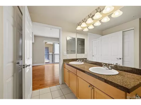 Bath - 4500 Baseline Rd #2202, Boulder, CO 80303 photo 3 of 4