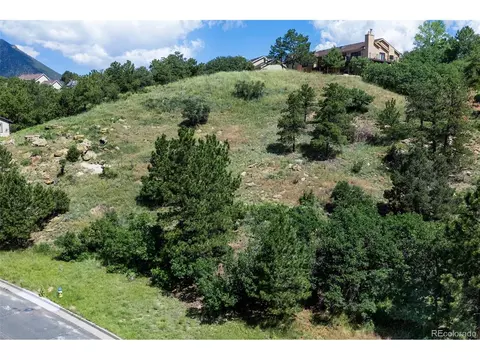 7137 Oak Valley Dr, Colorado Springs, CO 80919