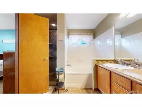 17588 E Dickenson Pl, Aurora, CO 80013 photo 20