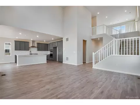 24661 E 33rd Dr, Aurora, CO 80019 photo 5