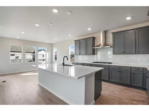 24661 E 33rd Dr, Aurora, CO 80019 photo 8