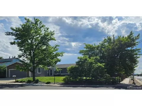 2707 S Richfield St, Aurora, CO 80013