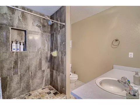 Undisclosed, Aurora, CO 80013 photo 18