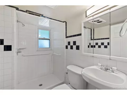 14898 E 12th Ave, Aurora, CO 80011 photo 7