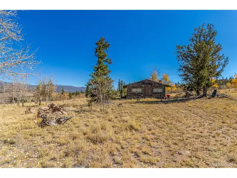 902 Cumberland Dr, Jefferson, CO 80456