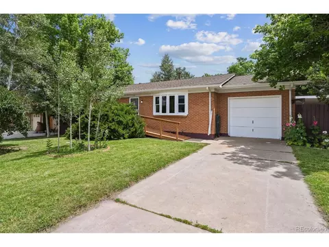 940 Nile St, Golden, CO 80401