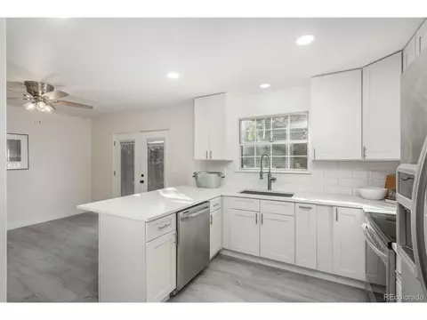 8632 E Amherst Dr #B, Denver, CO 80231 photo 12