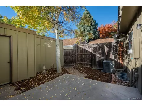 8632 E Amherst Dr #B, Denver, CO 80231 photo 31