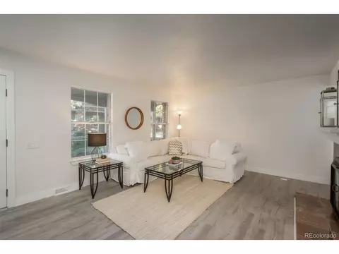 8632 E Amherst Dr #B, Denver, CO 80231 photo 3