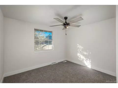 8632 E Amherst Dr #B, Denver, CO 80231 photo 21