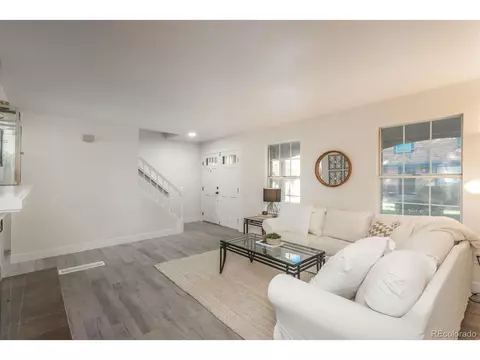 8632 E Amherst Dr #B, Denver, CO 80231 photo 4