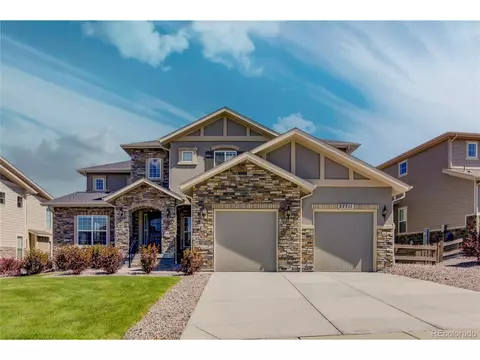 27711 E Lakeview Dr, Aurora, CO 80016