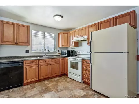 5155 Deephaven Ct, Denver, CO 80239 photo 8