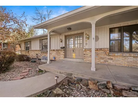 6890 S Elizabeth Cir, Centennial, CO 80122