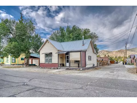 124 E 8th St, Salida, CO 81201 photo 2