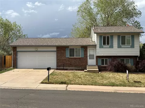 950 S Waco Way, Aurora, CO 80017