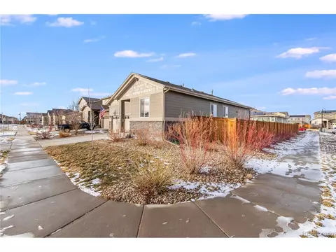 25625 E Maple Pl, Aurora, CO 80018 photo 1