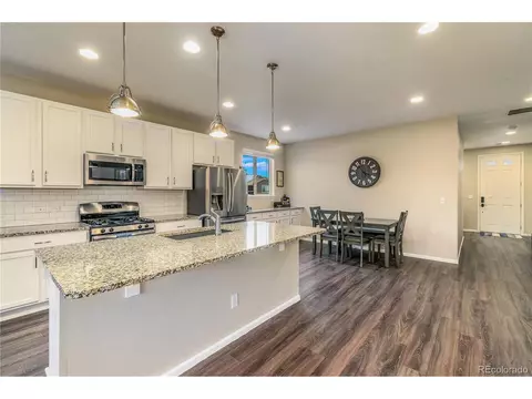 25625 E Maple Pl, Aurora, CO 80018 photo 9