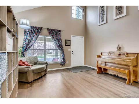 19554 E Ithaca Pl, Aurora, CO 80013 photo 4