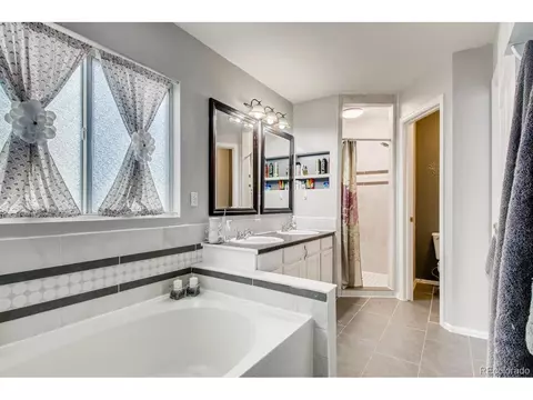 19554 E Ithaca Pl, Aurora, CO 80013 photo 16