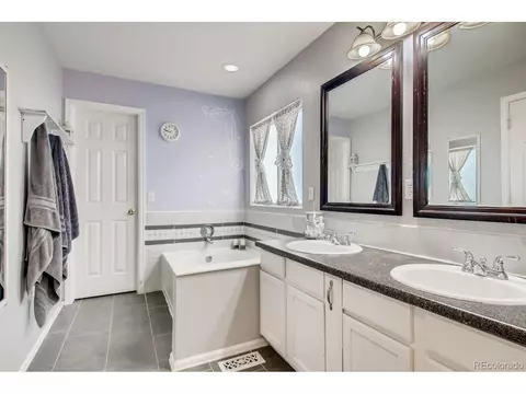 19554 E Ithaca Pl, Aurora, CO 80013 photo 15