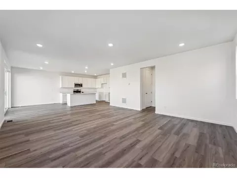 250 Lark Sparrow Way, Bennett, CO 80102 photo 10