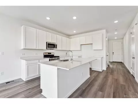 250 Lark Sparrow Way, Bennett, CO 80102 photo 5