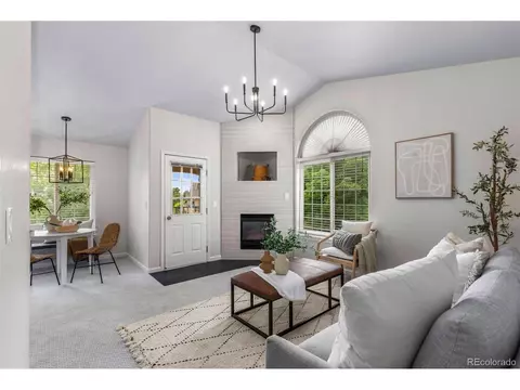 8767 E Dry Creek Rd #1325, Centennial, CO 80112