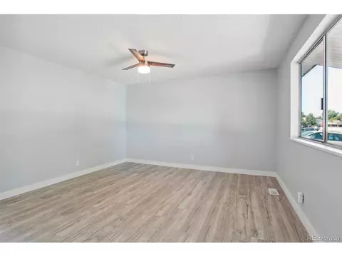 5174 Wheeling St, Denver, CO 80239 photo 6