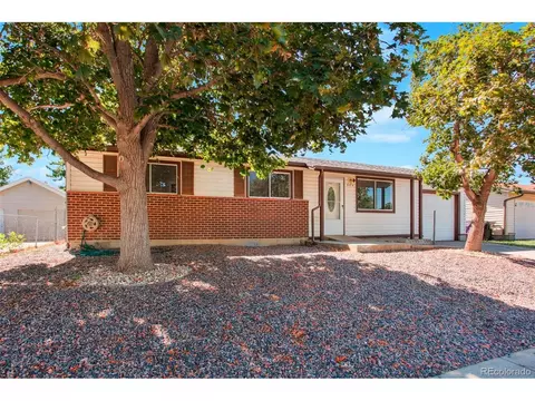 5174 Wheeling St, Denver, CO 80239 photo 4