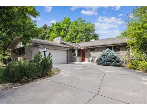 2581 Newcombe St, Lakewood, CO 80215