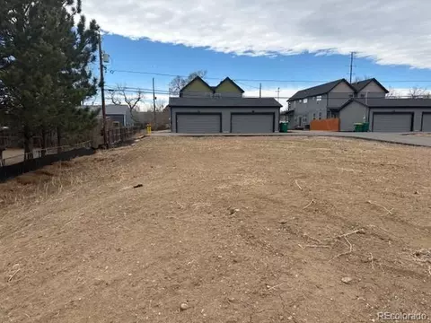 965 Gray St, Lakewood, CO 80214