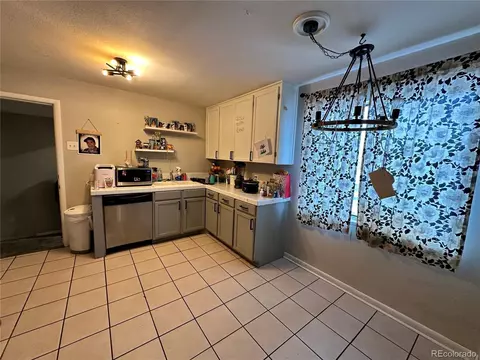 11856 E 7th Ave, Aurora, CO 80010 photo 4