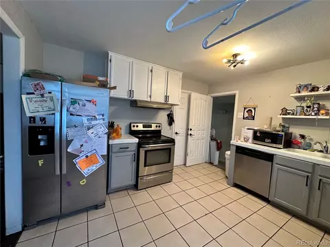 11856 E 7th Ave, Aurora, CO 80010 photo 5