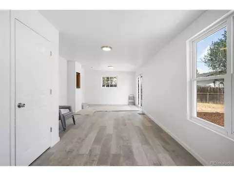 11633 E 7th Ave, Aurora, CO 80010 photo 8