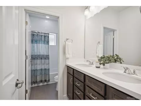 9005 E 58th Dr, Denver, CO 80238 photo 27