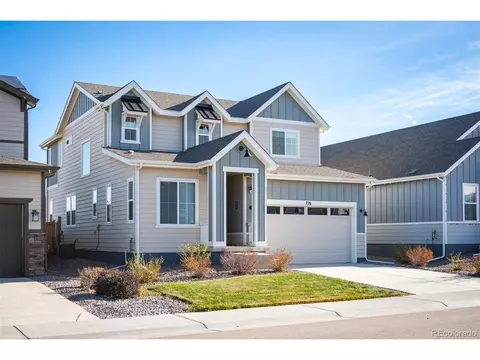 776 N Yantley St, Aurora, CO 80018