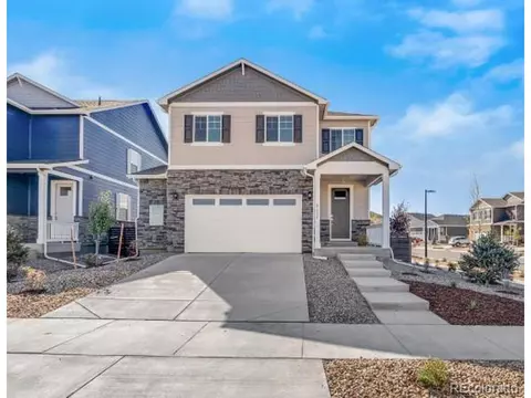 27533 E Byers Ave, Aurora, CO 80018