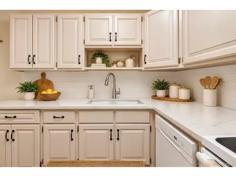 620 S Alton Way #7A, Denver, CO 80247