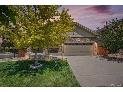 Exterior - 25445 E 4th Pl, Aurora, CO 80018 photo 2 of 7