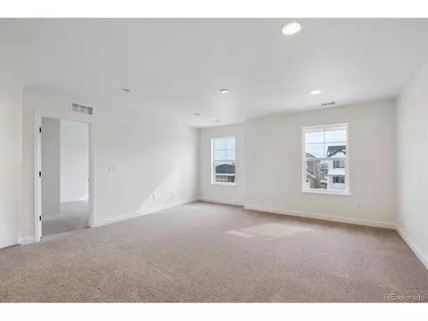 5525 Riverbend Ave, Longmont, CO 80504 photo 12