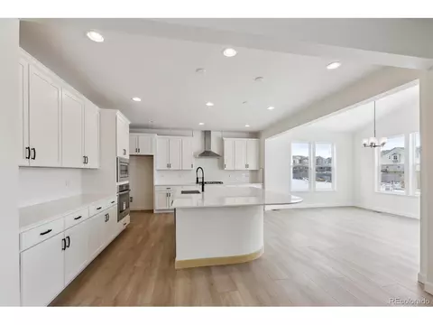 5525 Riverbend Ave, Longmont, CO 80504 photo 9