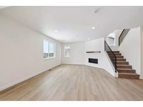 5525 Riverbend Ave, Longmont, CO 80504 photo 8